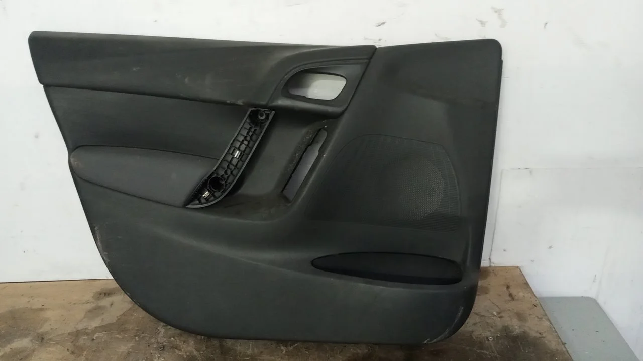 Foto de GUARNECIDO PUERTA DELANTERA IZQUIERDA CITROEN C3 1.4 (73 CV / 54 KW) referencia 41794M