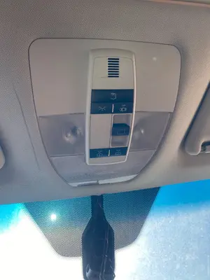 Foto de LUZ INTERIOR MERCEDES-BENZ CLASE A (BM 169) 2.0 CDI CAT (109 CV / 80 KW) referencia A1698208501 FKZ
