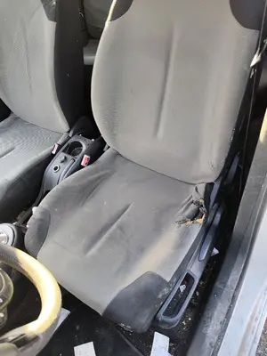 Foto de ASIENTO DELANTERO IZQUIERDO CITROEN C4 BERLINA 1.6 16V HDi FAP (109 CV / 80 KW)