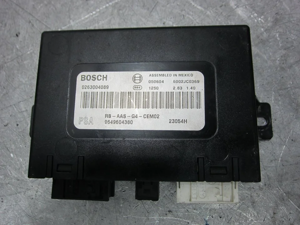 Foto de MODULO ELECTRONICO PEUGEOT 407 COUPÉ referencia 9649604380