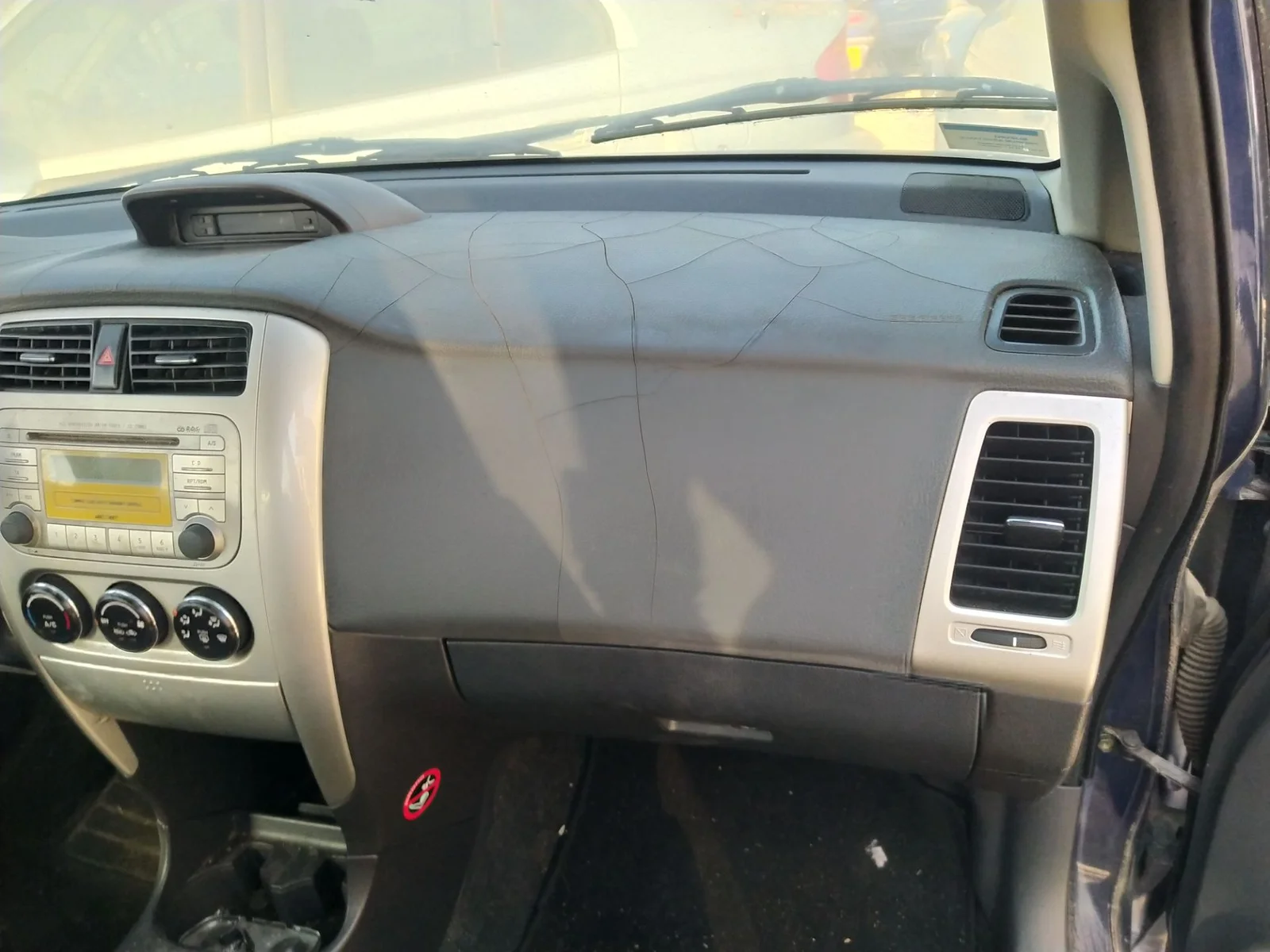 Foto de AIRBAG DELANTERO DERECHO SUZUKI LIANA (RH/ER) 1.4 16V DDiS Diesel CAT (90 CV / 66 KW) referencia 73910-59J00-000