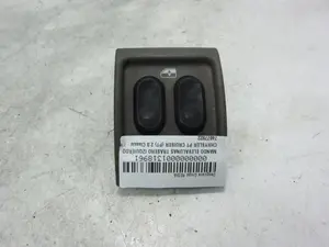 Foto de MANDO ELEVALUNAS TRASERO IZQUIERDO CHRYSLER PT CRUISER referencia 74677922 foto 1