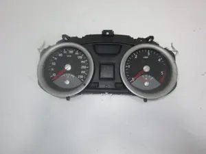 Foto de CUADRO INSTRUMENTOS RENAULT MEGANE II BERLINA 3P 1.5 dCi Diesel (82 CV / 60 KW) referencia 8200399700