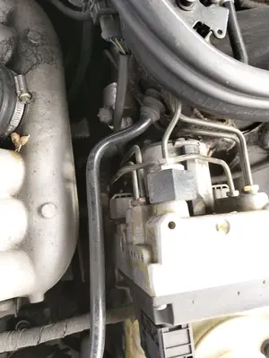 Foto de TUBOS AIRE ACONDICIONADO MERCEDES-BENZ CLASE E (BM 210) BERLINA 2.9 Turbodiesel CAT (129 CV / 95 KW) referencia A2108303415