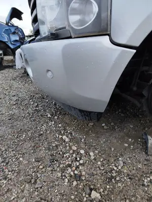 Foto de PARAGOLPES DELANTERO LAND ROVER RANGE ROVER (LM) 4.4 V8 CAT (306 CV / 225 KW)