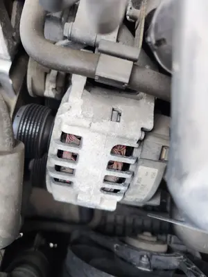 Foto de ALTERNADOR VOLKSWAGEN GOLF IV BERLINA (1J1)(10.1997) 1.9 TDI (131 CV / 96 KW) referencia 038903018PV