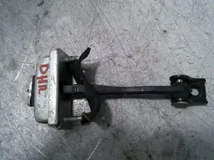 Foto de NO IDENTIFICADO FORD FOCUS BERLINA (CAP) 1.6 TDCi CAT (109 CV / 80 KW) referencia 3M51R23500