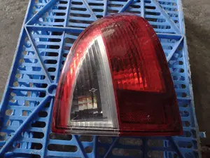 Foto de PILOTO TRASERO DERECHO SEAT LEON (1M1) 1.9 TDI (110 CV / 81 KW) referencia 1M6945112FKZ