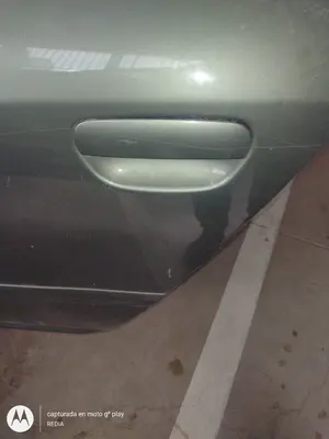 Foto de MANETA EXTERIOR TRASERA IZQUIERDA AUDI A6 BERLINA (4B2) 1.9 TDI (131 CV / 96 KW) referencia 4B0839207  FKZ
