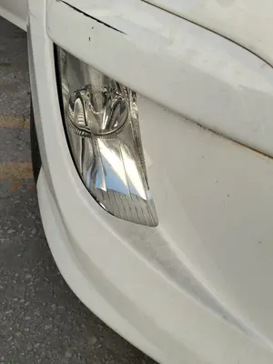 Foto de FARO ANTINIEBLA DERECHO PEUGEOT 308 SW 1.6 HDi FAP CAT (9HZ / DV6TED4) (109 CV / 80 KW)