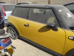 Foto de MANETA EXTERIOR DELANTERA DERECHA MINI MINI (R56) 1.4 16V CAT (95 CV / 70 KW) referencia 51212752578