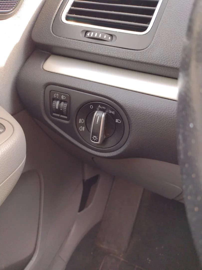 Foto de MANDO LUCES SEAT ALHAMBRA (710) 2.0 TDI (140 CV / 103 KW) referencia 5K0953502S FKZ