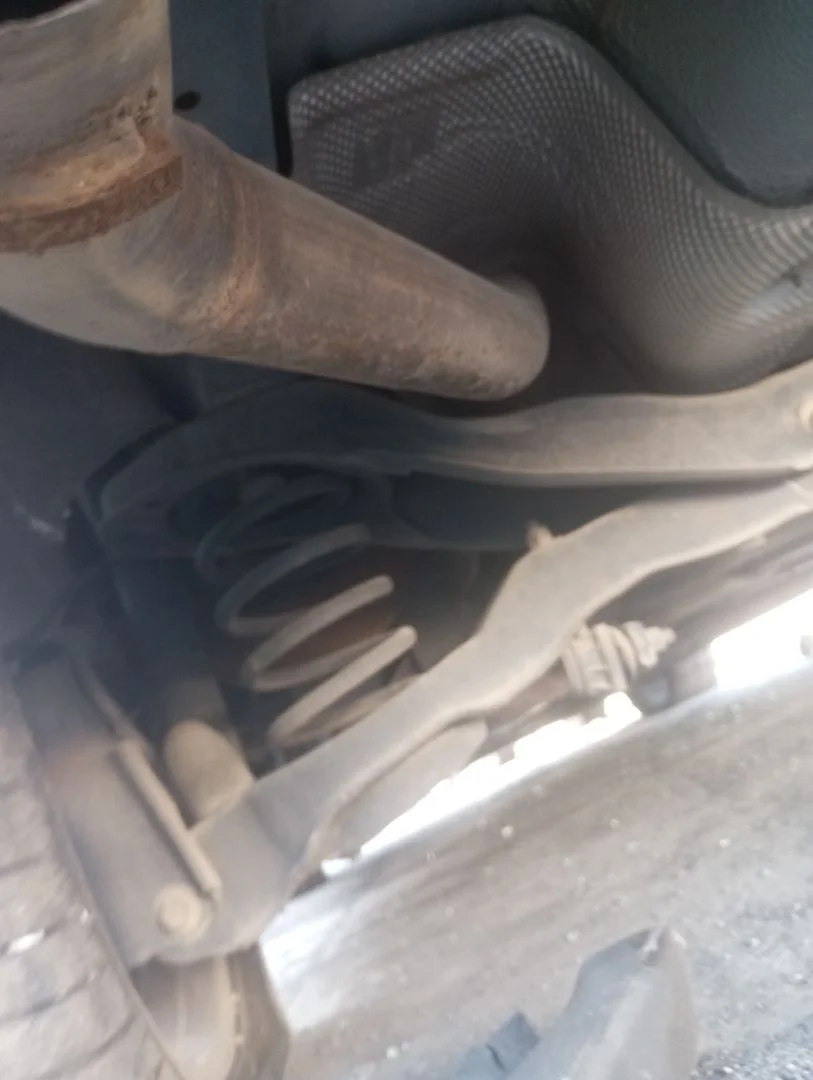 Foto de SILENCIADOR TRASERO FORD FOCUS BERLINA (CAP) 1.6 TDCi CAT (109 CV / 80 KW)