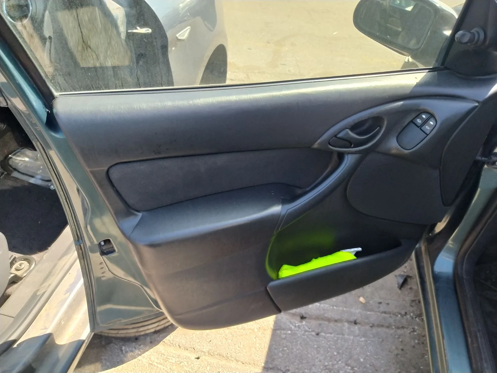 Foto de ELEVALUNAS DELANTERO IZQUIERDO FORD FOCUS BERLINA (CAK) 1.8 TDCi CAT (101 CV / 74 KW) referencia 1331617
