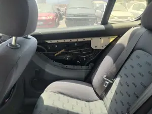 Foto de CERRADURA PUERTA TRASERA DERECHA SEAT LEON (1M1) 1.9 TDI (90 CV / 66 KW) referencia 3B4839015AL