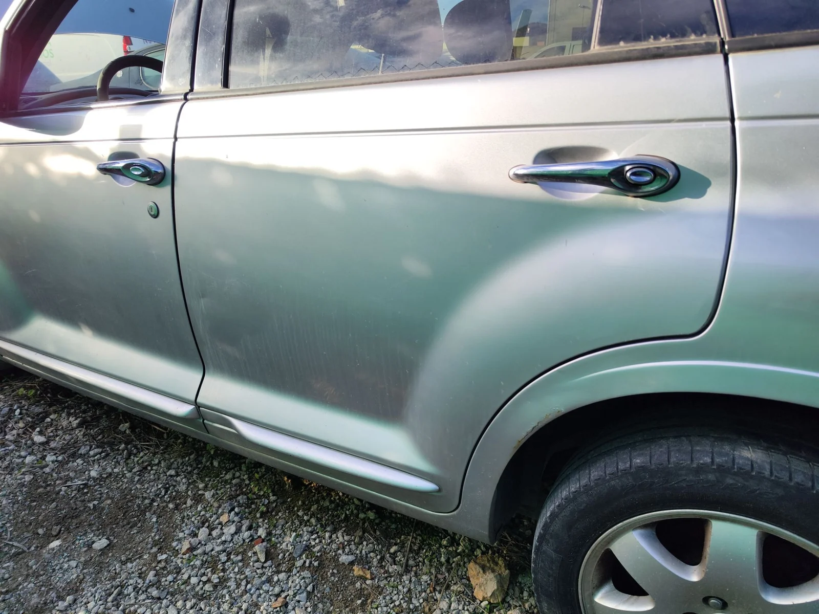 Foto de PUERTA TRASERA IZQUIERDA CHRYSLER PT CRUISER 2.2 CRD CAT (121 CV / 89 KW) referencia 05015897AF