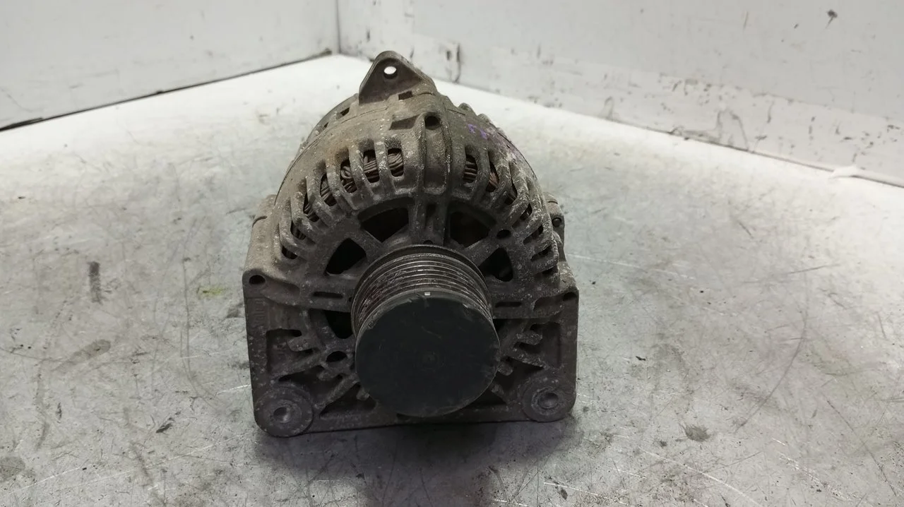 Foto de ALTERNADOR RENAULT MEGANE II CLASSIC BERLINA 1.5 dCi Diesel (106 CV / 78 KW) referencia 8200667614