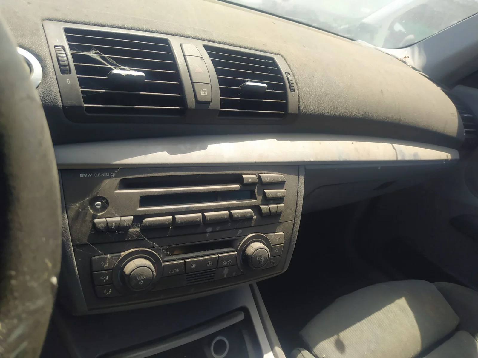 Foto de CALEFACCION ENTERA NORMAL BMW SERIE 1 BERLINA (E81/E87) 2.0 16V Diesel (163 CV / 120 KW)