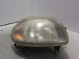 Foto de FARO DERECHO RENAULT CLIO II FASE I (B/CB0) 1.2  (58 CV / 43 KW) referencia 084240