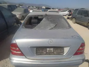 Foto de MANETA EXTERIOR MALETERO / PORTON MERCEDES-BENZ CLASE S (BM 220) BERLINA 5.0 V8 24V CAT (306 CV / 225 KW)