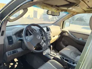Foto de ASIDERO TECHO DELANTERO IZQUIERDO NISSAN PATHFINDER (R51) 2.5 dCi Diesel CAT (171 CV / 126 KW) referencia 739405X10C