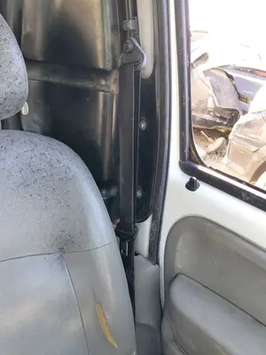 Foto de CINTURON SEGURIDAD DELANTERO IZQUIERDO RENAULT KANGOO I (F/KC0) 1.9 dCi Diesel CAT (84 CV / 62 KW)