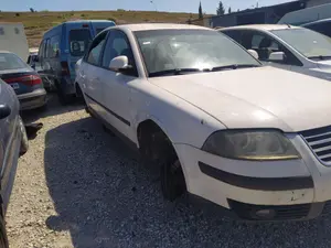 Foto de BARRA ESTABILIZADORA DELANTERA VOLKSWAGEN PASSAT BERLINA (3B3) 1.9 TDI (131 CV / 96 KW) referencia 8D0411309K