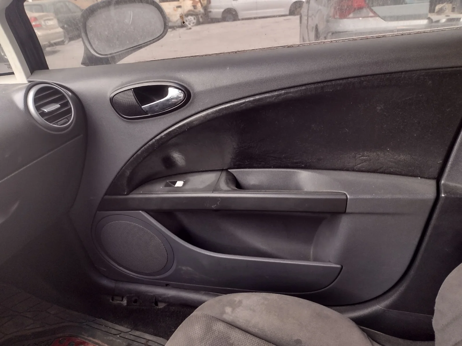 Foto de MANDO ELEVALUNAS DELANTERO DERECHO SEAT LEON (1P1) 2.0 TDI (140 CV / 103 KW)