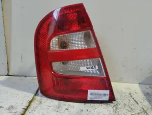 Foto de PILOTO TRASERO IZQUIERDO SKODA FABIA (6Y2/6Y3) 1.2 12V (64 CV / 47 KW) referencia 6Y6945095