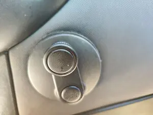 Foto de MANETA ELEVALUNAS TRASERA DERECHA CITROEN C8 2.0 HDi CAT (RHK / DW10UTED4) (120 CV / 88 KW)