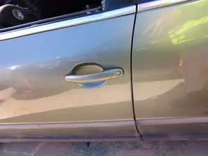 Foto de MANETA EXTERIOR DELANTERA IZQUIERDA VOLKSWAGEN PASSAT BERLINA (3B3) 1.9 TDI (131 CV / 96 KW) referencia 3B0837207C FKZ