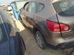 Foto de TUBO ESCAPE TRASERO NISSAN QASHQAI (J10) 1.5 dCi Turbodiesel CAT (106 CV / 78 KW)