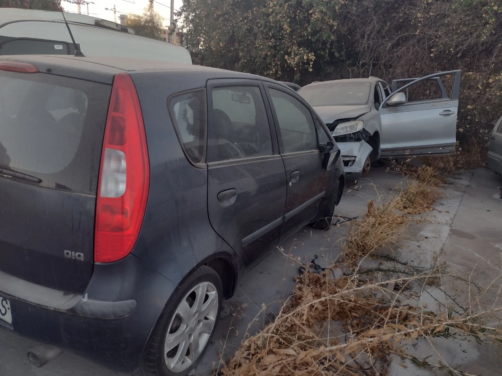 Foto de LUNA TRASERA DERECHA MITSUBISHI COLT CZ3 BERL. 5 (Z30A) 1.5 DI-D CAT (95 CV / 70 KW) referencia MN152034