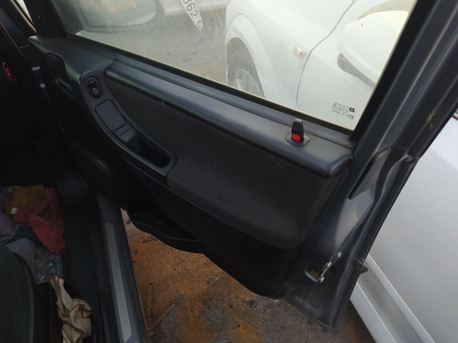 Foto de RETENEDOR PUERTA OPEL ZAFIRA A 2.0 DTI (101 CV / 74 KW) referencia 24434088