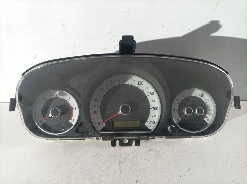 Foto de CUADRO INSTRUMENTOS KIA CEED (ED) 1.6 CRDi CAT (116 CV / 85 KW) referencia 940031H130