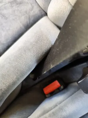 Foto de ENGANCHE CINTURON TRASERO CENTRAL CITROEN C8 2.0 HDi CAT (RHK / DW10UTED4) (120 CV / 88 KW)