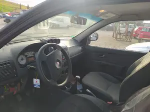 Foto de MANDO INTERMITENTES FIAT STRADA (278) 1.7 Turbodiesel (69 CV / 51 KW)