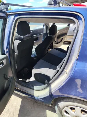 Foto de GOMAS CONTORNO PUERTA PEUGEOT 307 BERLINA (S2) 1.4 16V CAT (KFU / ET3J4) (88 CV / 65 KW)