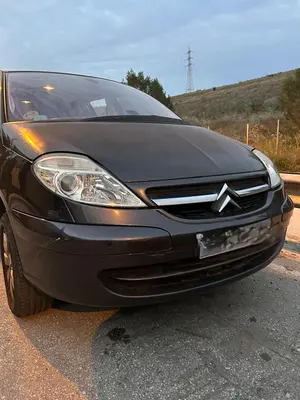 Foto de CERRADURA CAPO CITROEN C8 2.0 HDi CAT (RHK / DW10UTED4) (120 CV / 88 KW) referencia 7934C2