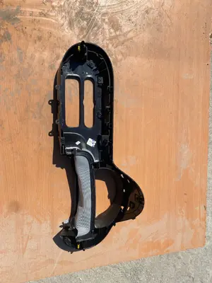 Foto de EMBELLECEDOR SALPICADERO RENAULT TWINGO II referencia 682483347R foto 2