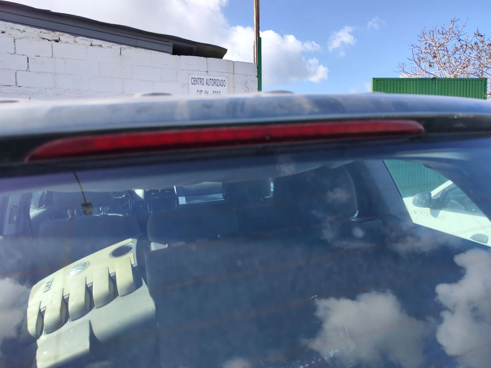 Foto de LUZ CENTRAL DE FRENO VOLKSWAGEN TOUAREG (7LA) 2.5 TDI (174 CV / 128 KW) referencia 7L6945097C