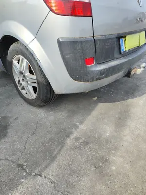 Foto de PARAGOLPES TRASERO RENAULT SCENIC II (JM) 1.9 dCi Diesel (120 CV / 88 KW) referencia 7701474785 foto 2
