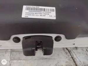 Foto de CERRADURA MALETERO / PORTON CITROEN DS3 1.6 e-HDi FAP (92 CV / 68 KW)