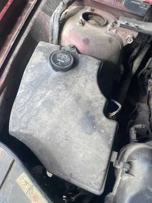 Foto de DEPOSITO LIMPIA BMW SERIE X3 (E83) 2.0 Turbodiesel CAT (177 CV / 130 KW) referencia 61663403212