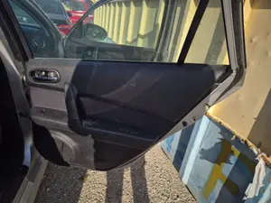 Foto de MANETA INTERIOR TRASERA DERECHA MAZDA 6 BERLINA (GH) 2.2 Turbodiesel CAT (163 CV / 120 KW) referencia C273-58-330AFKZ