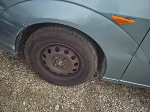 Foto de PINZA DE FRENO DELANTERA IZQUIERDA FORD FOCUS FAMILIAR (CAK) 1.8 TDDI Turbodiesel CAT (90 CV / 66 KW)