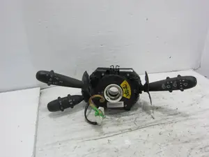 Foto de MANDO MULTIFUNCION ALFA ROMEO 147 (190) 1.6 16V CAT (105 CV / 77 KW) referencia 735365525