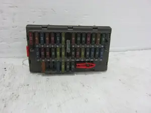 Foto de CAJA RELES / FUSIBLES CITROEN EVASION referencia 3631527980 foto 1