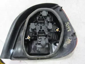 Foto de PILOTO TRASERO IZQUIERDO RENAULT SCENIC I (JA...) 1.6 (107 CV / 79 KW) referencia 2341G foto 8