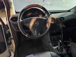 Foto de VOLANTE MERCEDES-BENZ CLASE A (BM 168) 1.7 CDI Diesel CAT (95 CV / 70 KW) referencia A1684601103
